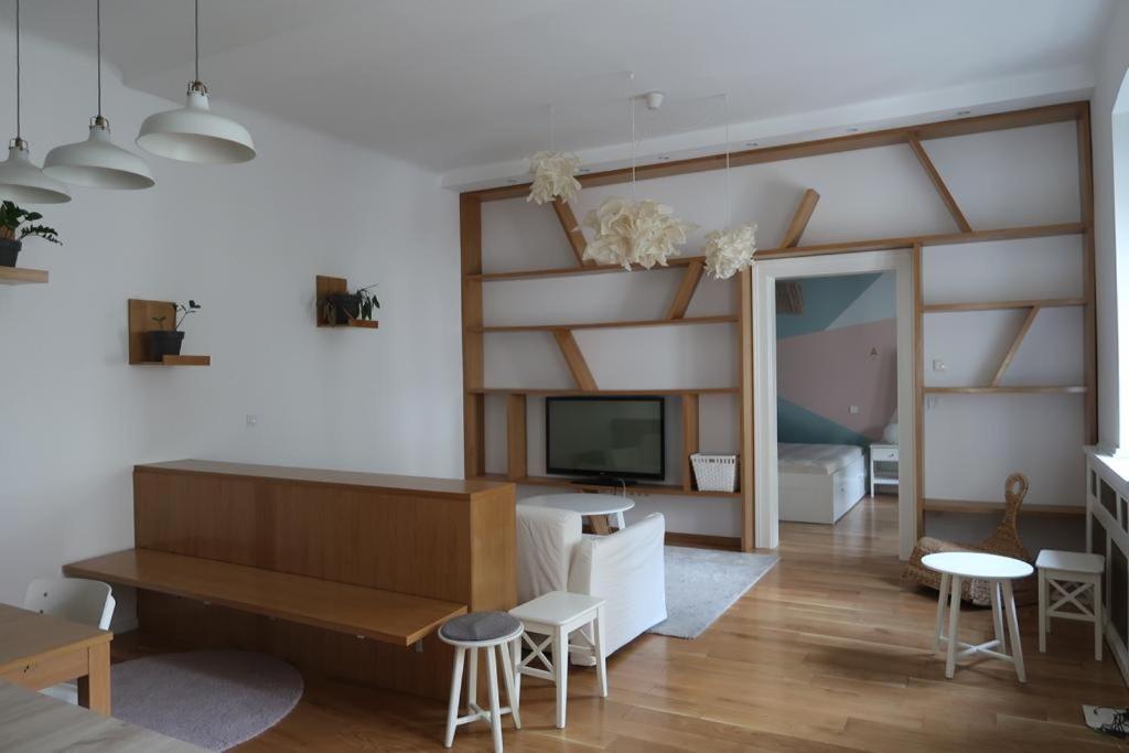 Home S 萨格勒布 外观 照片